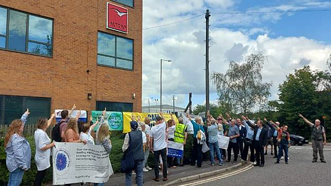 Image: John Flanagan (MAVSG) leads group pointing to Altrad building